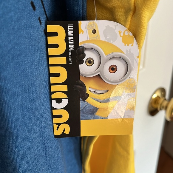 3 brand  new. minions hoodie. Sizes L/G, M/M, &  S/P 100% cotton. Mint condition - Picture 3 of 8